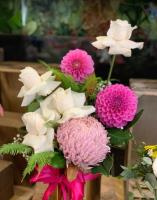 Anthos Flowers Gungahlin (florist Next To Coles) image 1